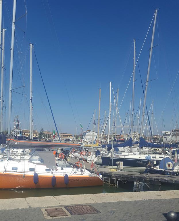 Casa Vacanze Giramondo Fiumicino Exteriér fotografie